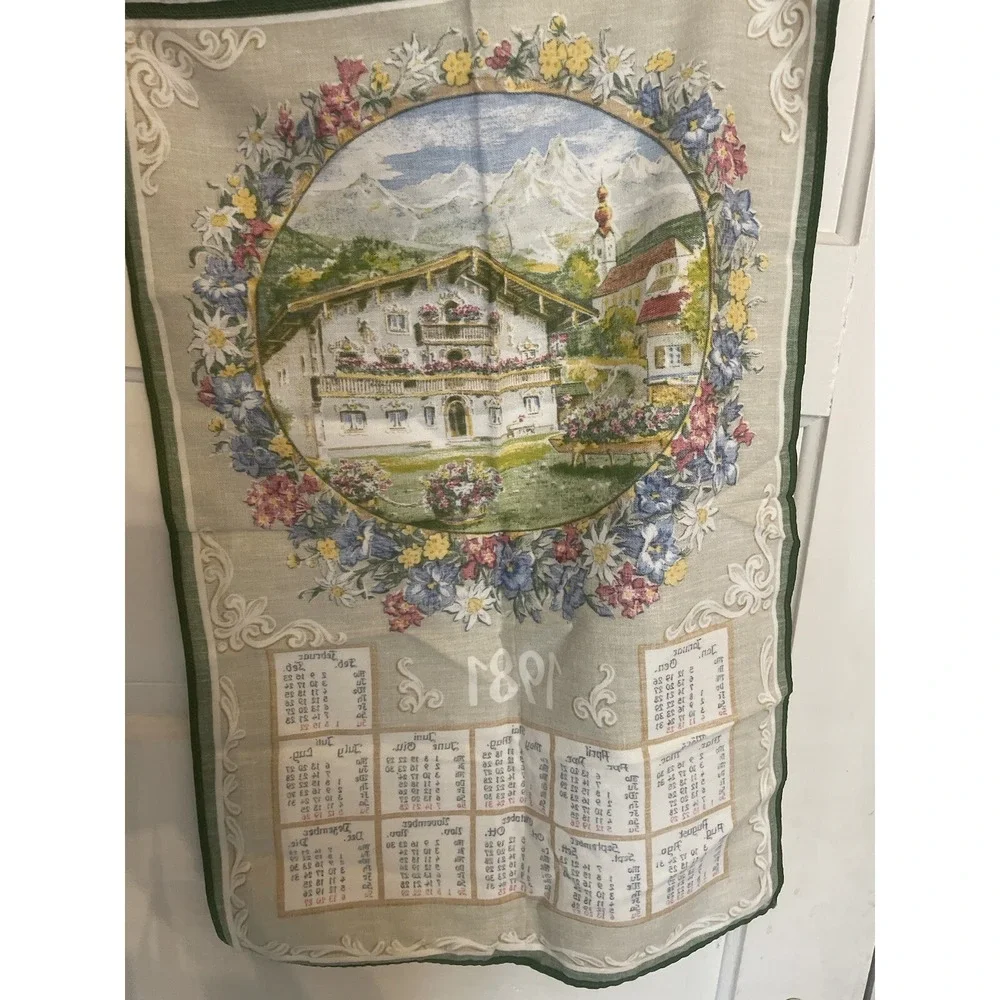 Tea towel Wall Hanging 1981 Calendar‎ Country House Flowers